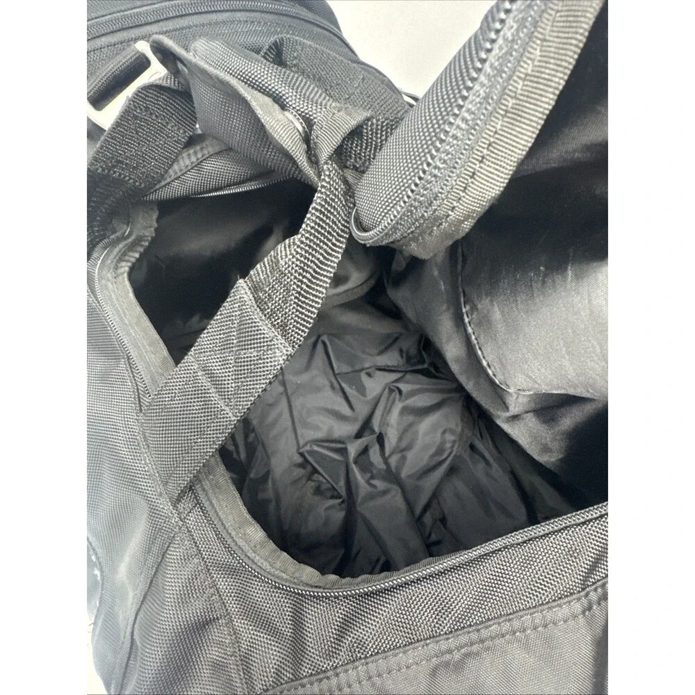 2010’s Oakley Heavy Payload Duffel Bag -  Black - Shoe Pocket NICE black large
